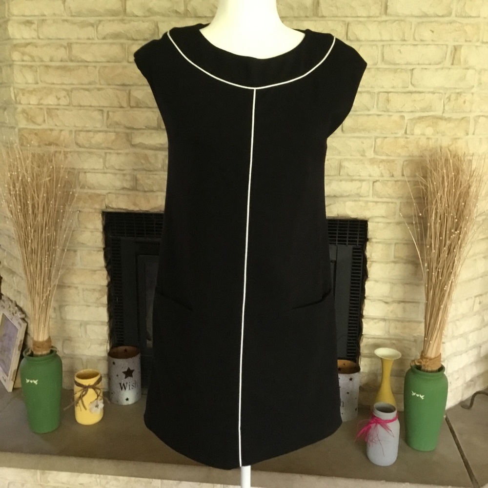 NWT GILMORE GIRLS LOOK DESIGNER DRESS MSRP $265🌹